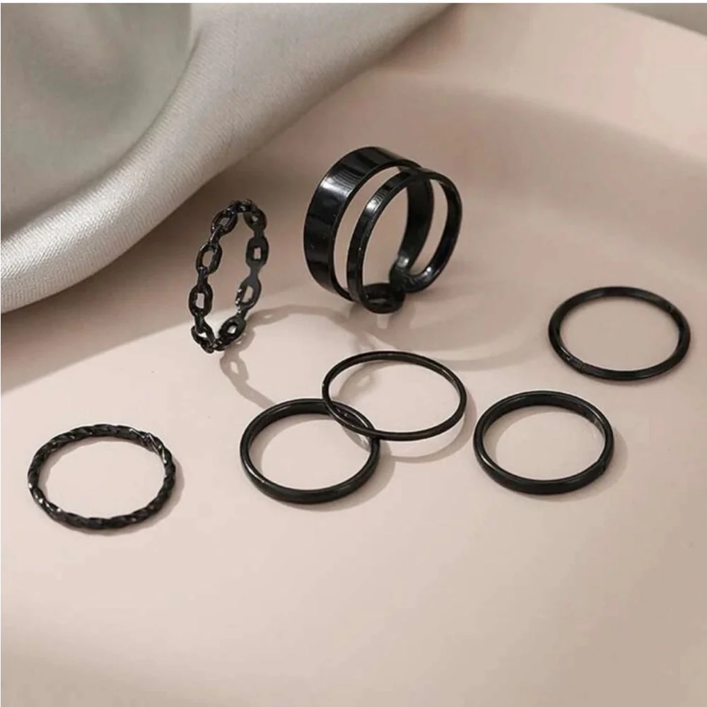 7-piece Minimalist ring set, Black - Picture 2 of 4